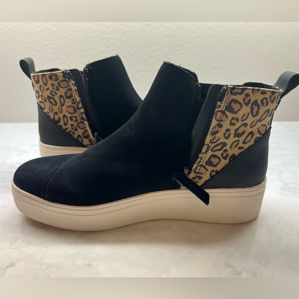 Toms Platform Sneakers in Black Suede with Print